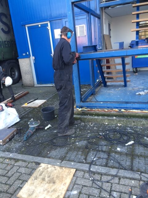 Renovatie Kantoor Groot | Voor dak, gevel en totaalbouw