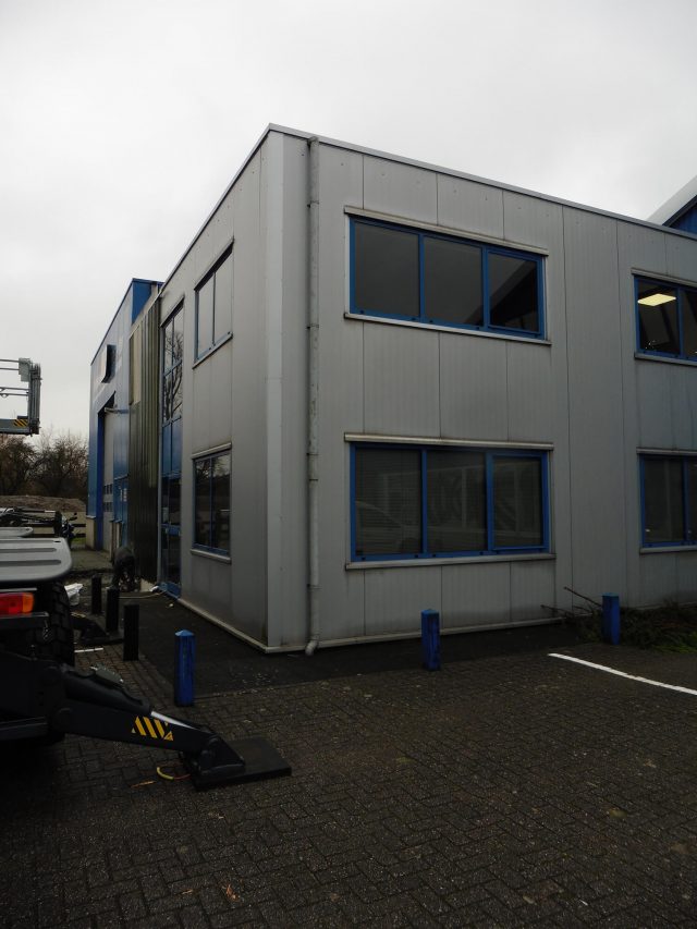 Renovatie Kantoor Groot | Voor dak, gevel en totaalbouw