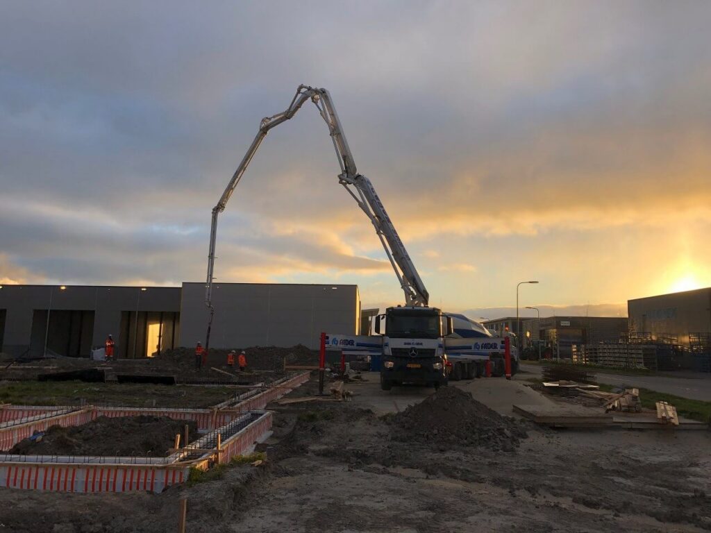 Nieuwbouw Kees Koopman Transport | Voor dak, gevel en totaalbouw