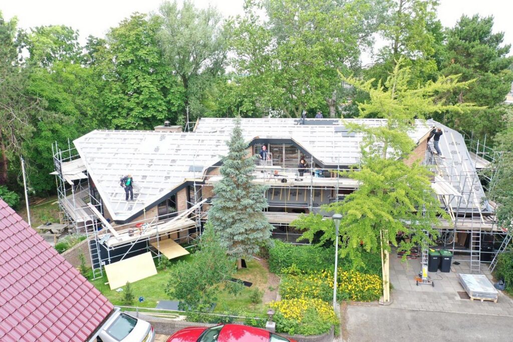 Woning Hoogwoud | Voor dak, gevel en totaalbouw