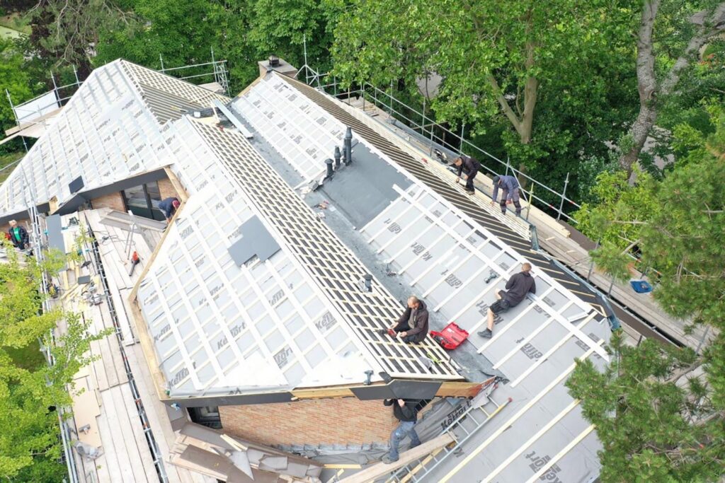 Woning Hoogwoud | Voor dak, gevel en totaalbouw